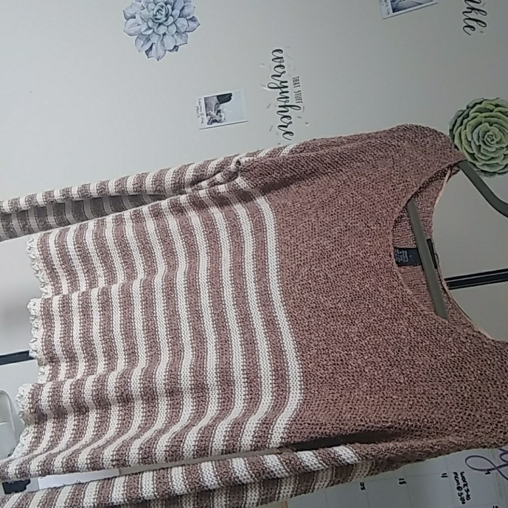 Brown fall lightweight sweater